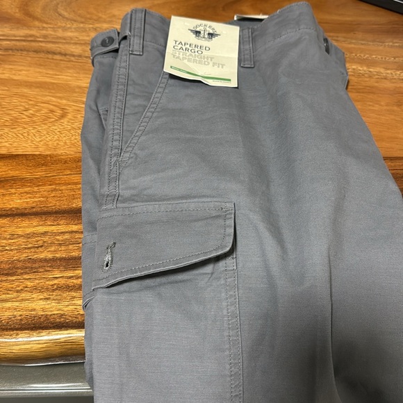 New Dockers Gray Tapered Cargo Pants - Picture 3 of 4